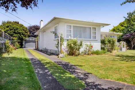 Photo of property in 5 Wera Street, Hawera, 4610