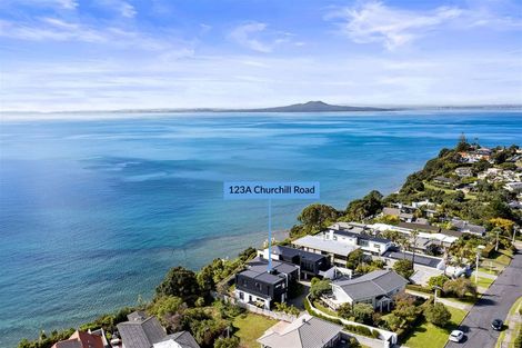 Photo of property in 123a Churchill Road, Rothesay Bay, Auckland, 0630