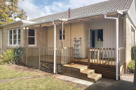 Photo of property in 2 Plunket Terrace, Hamilton East, Hamilton, 3216