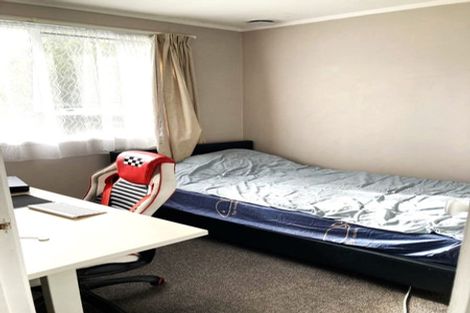 Photo of property in 5b Reese Jones Grove, Maungaraki, Lower Hutt, 5010