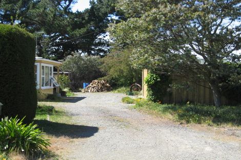 Photo of property in 9 South Crescent, Amberley, 7481