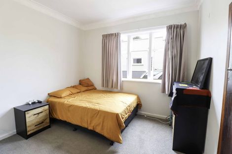 Photo of property in 33 Rewa Street, Takaro, Palmerston North, 4412