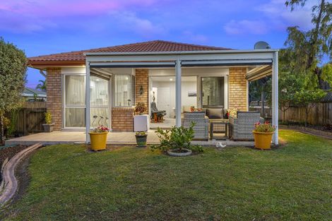 Photo of property in 69a Lakeside Drive, Orewa, 0931