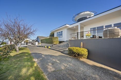 Photo of property in 13 Lighthouse Road, Bluff Hill, Napier, 4110