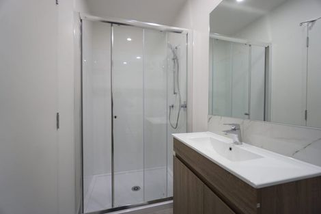 Photo of property in 3/26 Buscomb Avenue, Henderson, Auckland, 0610