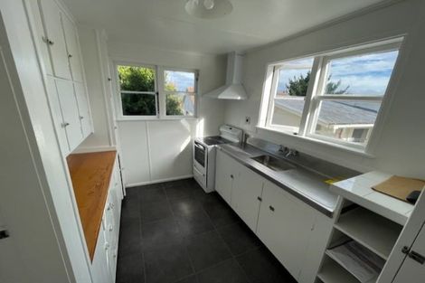 Photo of property in 8 Huxley Place, Glen Innes, Auckland, 1072