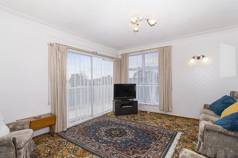 Photo of property in 9 Kelwyn Road, Kelston, Auckland, 0602