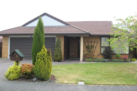 Photo of property in 5 Innisfree Place, Northwood, Christchurch, 8051