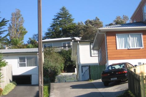 Photo of property in 2/20 Hogans Road, Glenfield, Auckland, 0629