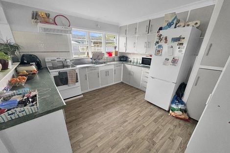 Photo of property in 16 Marlborough Street, Levin, 5510