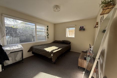 Photo of property in 28 Larissa Avenue, Henderson, Auckland, 0610