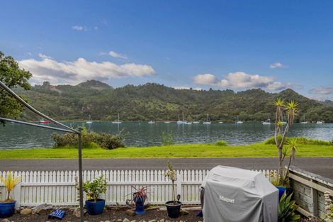 Photo of property in 29 Robinson Road, Whitianga, 3510