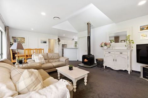 Photo of property in 42 Remarkables Crescent, Frankton, Queenstown, 9300
