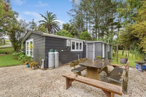 Photo of property in 72 Oneriri Road, Kaiwaka, 0573