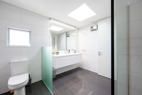 Photo of property in 15 Faulks Terrace, Wanaka, 9305