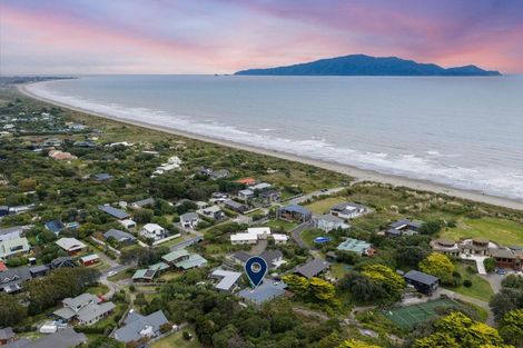 Photo of property in 276 Peka Peka Road, Peka Peka, Waikanae, 5391