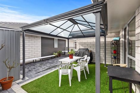 Photo of property in 12 Crest Way, Papamoa, 3118