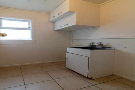 Photo of property in 1/78 Seaview Road, Castor Bay, Auckland, 0620