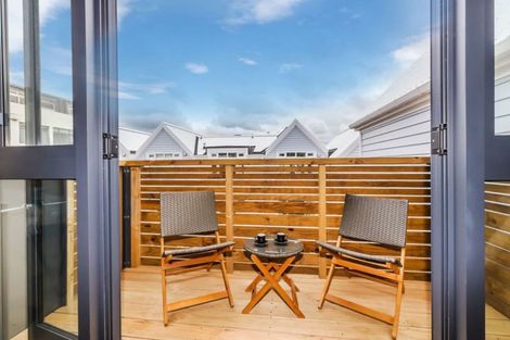 Photo of property in Pirie Street Townhouses, 12/35 Pirie Street, Mount Victoria, Wellington, 6011