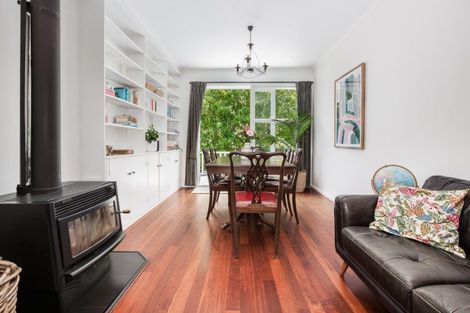 Photo of property in 18 Tui Crescent, Waikanae, 5036