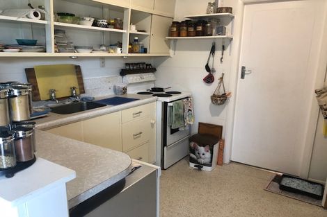 Photo of property in 2 Tyne Street, Carterton, 5713