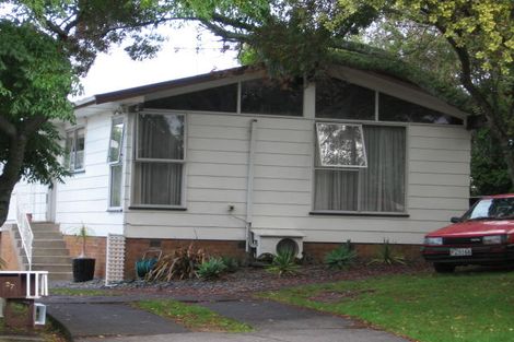 Photo of property in 27 Eyre Street, Henderson, Auckland, 0612