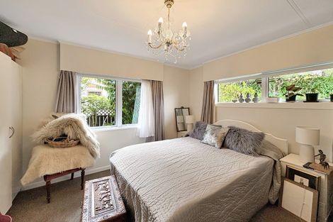Photo of property in 2 Saint Leonard Street, Saint Johns Hill, Whanganui, 4501