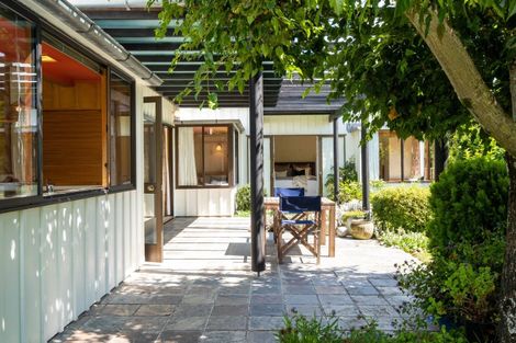 Photo of property in 3 Kopanga Road, Havelock North, 4130