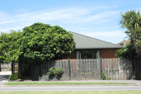 Photo of property in 2/467 Barrington Street, Addington, Christchurch, 8024