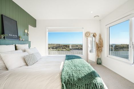 Photo of property in 21 Ocean Beach Street, Foxton Beach, Foxton, 4815