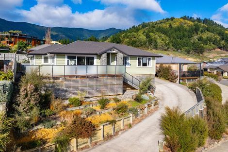 Photo of property in 4 Pukeko Place, Picton, 7220