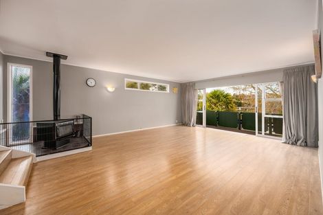 Photo of property in 59 Girrahween Drive, Totara Vale, Auckland, 0629