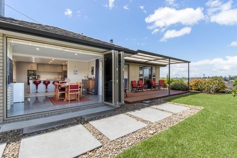 Photo of property in 16 Vantage Place, Omokoroa, 3114