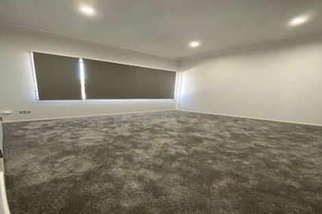 Photo of property in 14a Goldnib Place, Randwick Park, Auckland, 2105