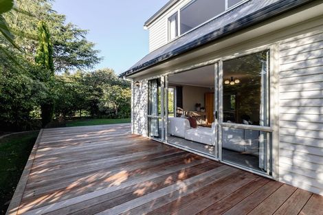 Photo of property in 19 Ruamahanga Crescent, Terrace End, Palmerston North, 4410