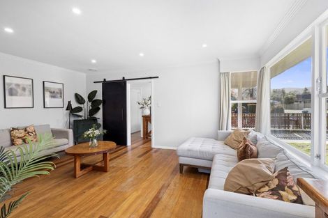 Photo of property in 12 Moeraki Road, Maoribank, Upper Hutt, 5018