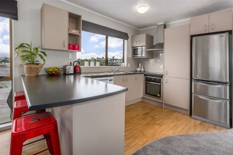 Photo of property in 5 Garboard Lane, Whitby, Porirua, 5024
