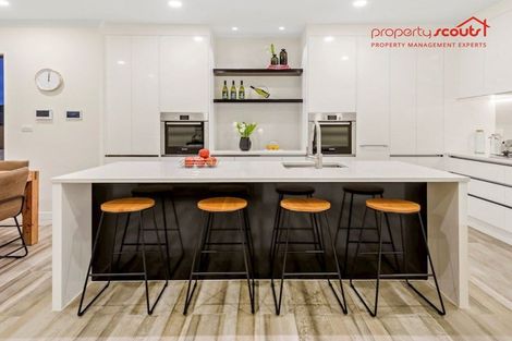 Photo of property in 19 Syd Grant Crescent, Orewa, 0931