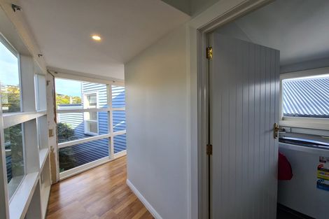 Photo of property in 28 Main Road, Mount Pleasant, Christchurch, 8081