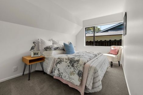 Photo of property in 2/94 Norwood Road, Bayswater, Auckland, 0622