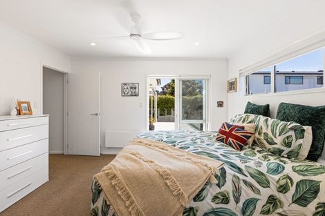 Photo of property in 25 Elizabeth Street, Orewa, 0931