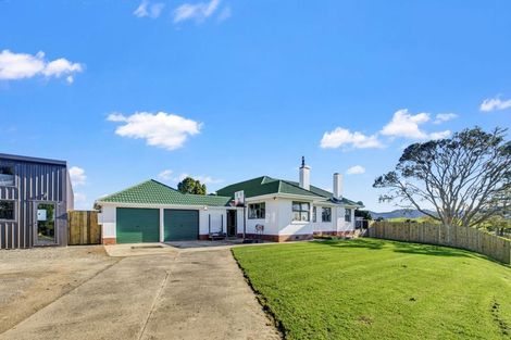 Photo of property in 161 Ranganui Road, Kaiwaka, 0573