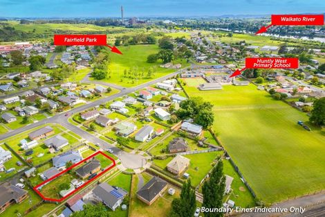 Photo of property in 10 Fergusson Street, Huntly, 3700