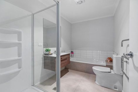 Photo of property in 8 Naeo Close, Papamoa Beach, Papamoa, 3118