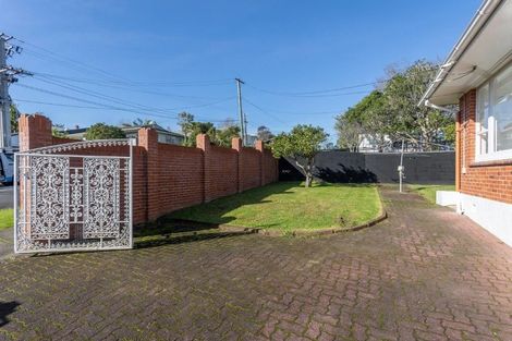 Photo of property in 2 Saratoga Avenue, Herne Bay, Auckland, 1011