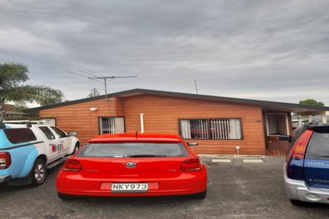 Photo of property in 2/62 Weymouth Road, Manurewa, Auckland, 2102