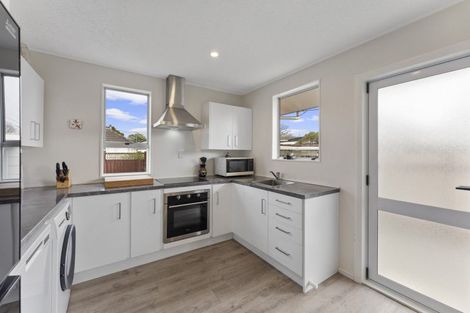 Photo of property in 2/56 Ward Street, Trentham, Upper Hutt, 5018