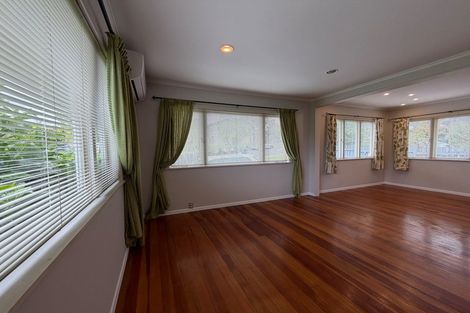 Photo of property in 95 View Road, Henderson, Auckland, 0612