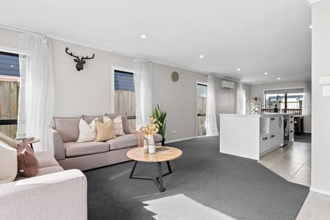 Photo of property in 17 Anna Jean Crescent, Flagstaff, Hamilton, 3210