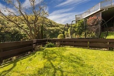 Photo of property in 74 Dowse Drive, Maungaraki, Lower Hutt, 5010
